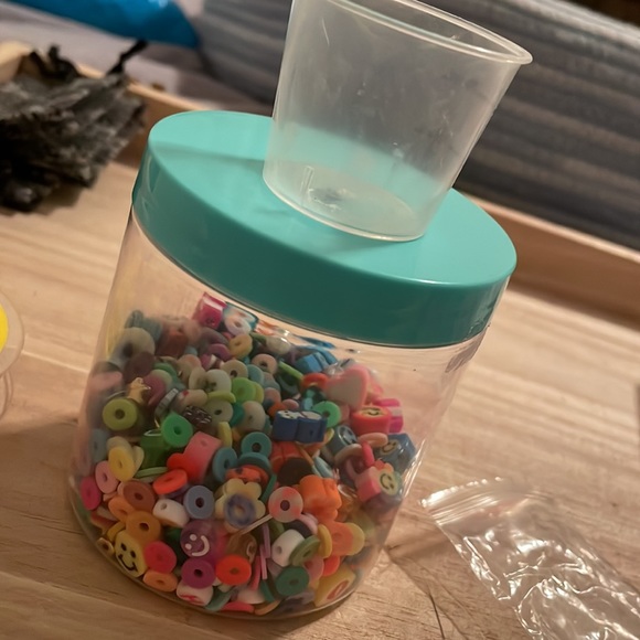 Scooped custom bag to make your own bracelet includes string - Picture 2 of 5